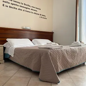 Mamamia #lipari 2*, Città di Lipari Italia