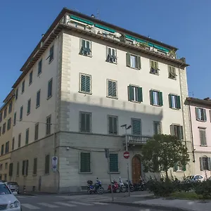 Benedetta 2*, Firenze Italia